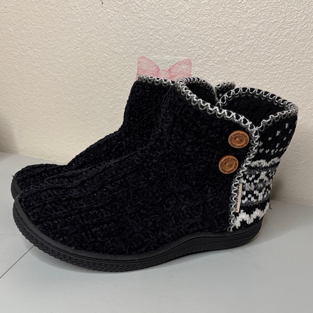 Muk Luks Black and White Knit Kids Slippers